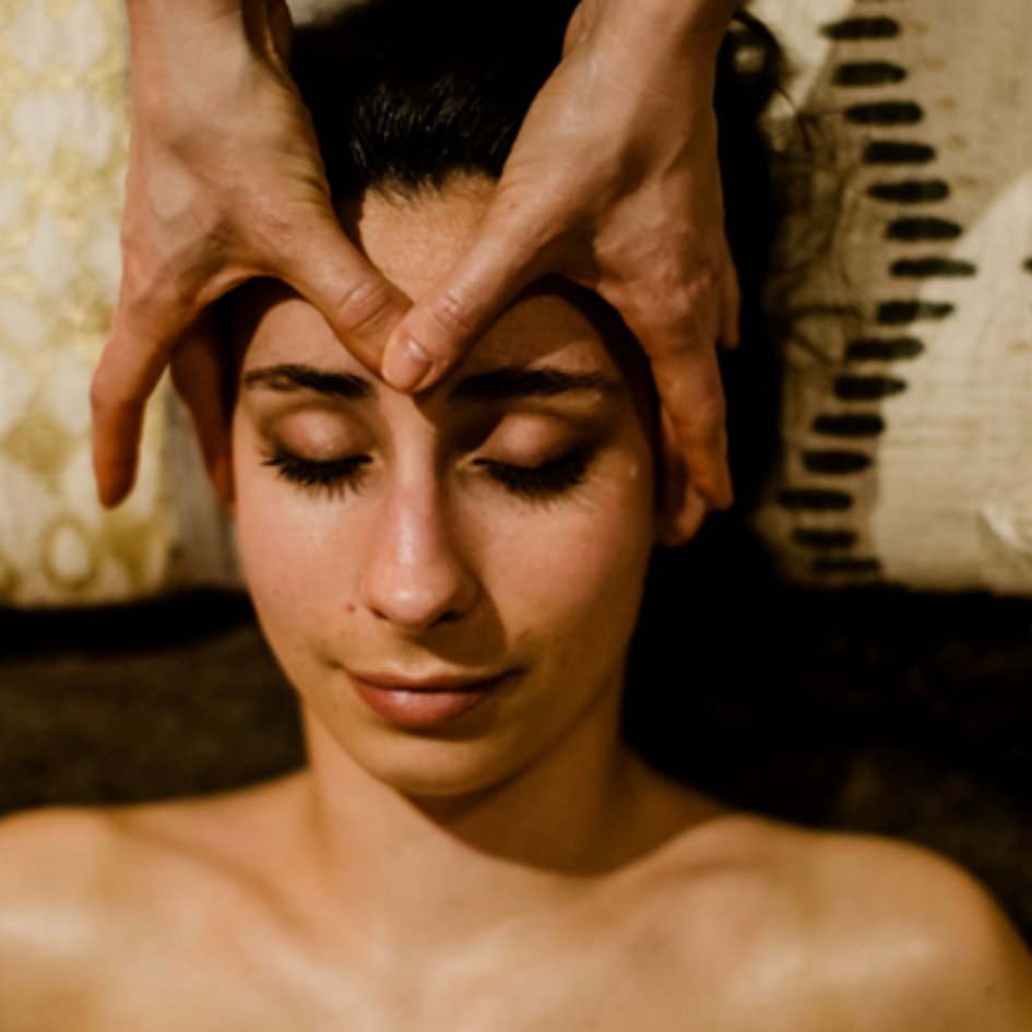 Massage Tête Dans les Nuages 30 min ✨ (Solo) image